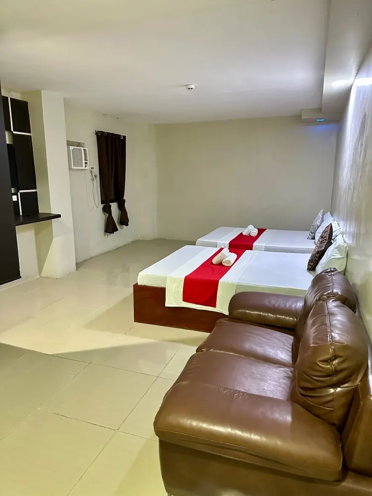 Superior Room at D'hillsview Hotel